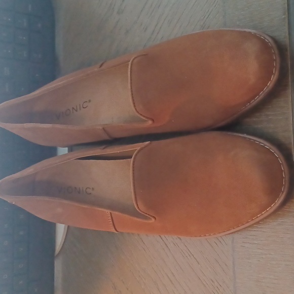 Vionic Water Repellent Leather or Suede Wedges Womens Willa Wedge - Picture 2 of 5